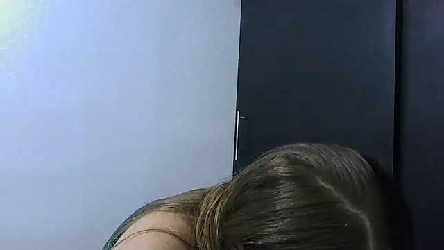 Živý XXX chat HellenMiyer1111