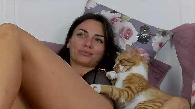 Chatroom XXX en direct de BarbaraHaze