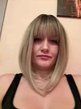LunaFoxs Live XXX-chat