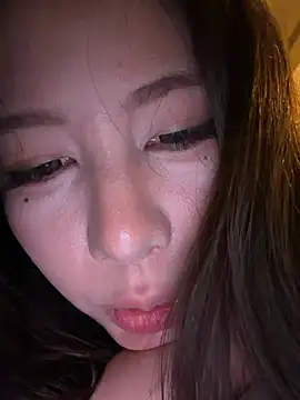 xiaojingling1122 即時 XXX 聊天