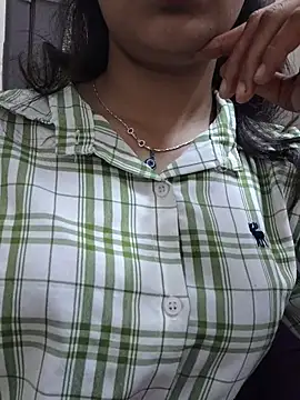 Ritika_jha01 élő XXX-chatje