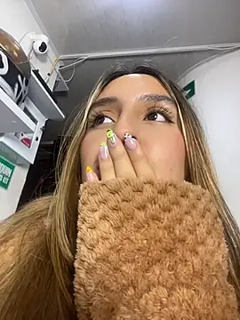 LuisaSweet_のライブXXXチャット