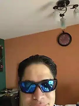 Chat +18 de Maxii_Ss ao vivo