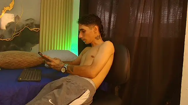 Živý XXX chat Marcus_Royer
