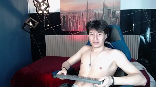 Онлайн чат XXX Marcoviolet