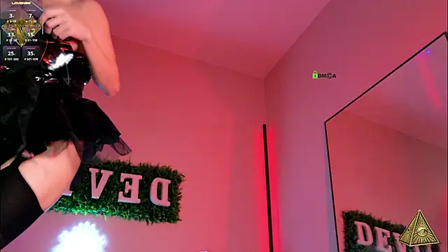Živý XXX chat Devvil2222