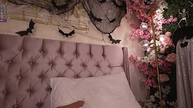 Emi_Petite's Live XXX Chat