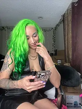 Shuggabutt's Live XXX Chat