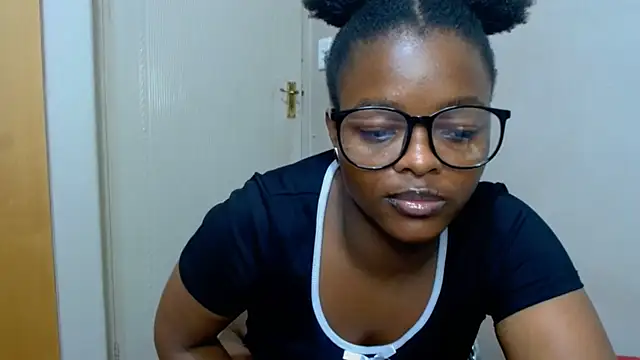 DirtySweetlola32's Live XXX Chat