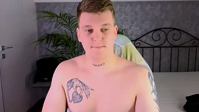 HotVanee Live XXX-chat