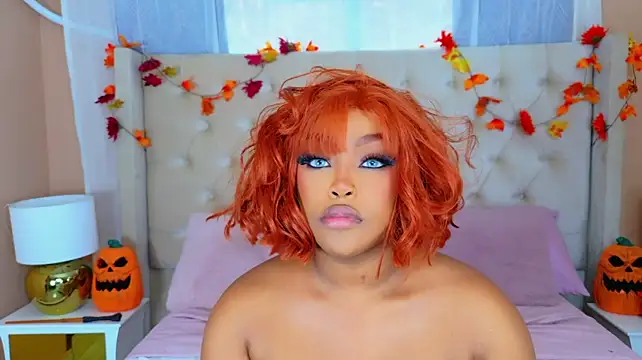 TiannahGlowのライブXXXチャット