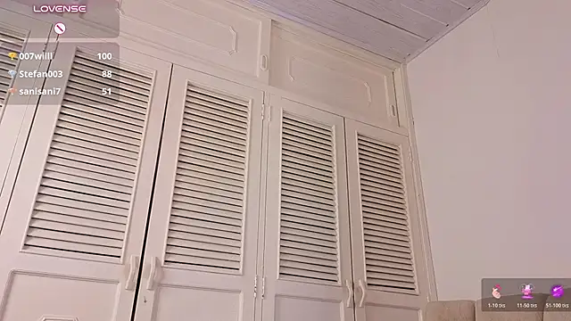 Katiaa_n's Live XXX Chat