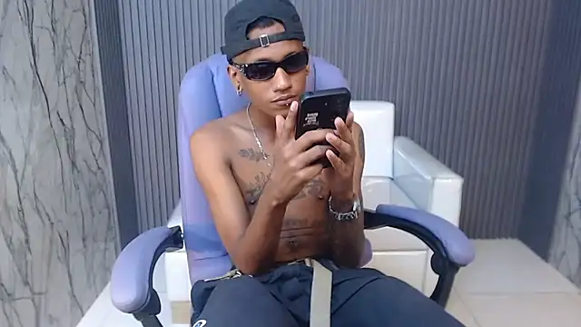 Chat +18 de ManSant ao vivo