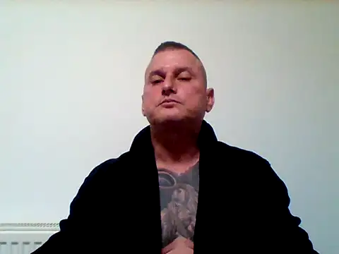 SamuelHeree13 Chat XXX live