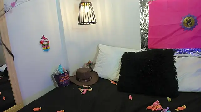 Pokazy przed kamerką – dama__amapola
