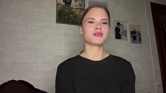 AnderaCalrk Adlı Modelin Canlı XXX Sohbeti