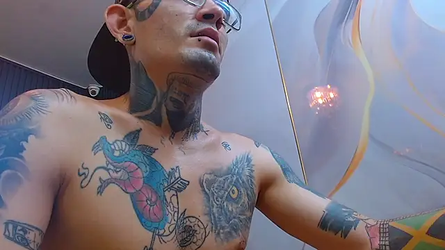 แชท XXX สดของ Boy_tatto77