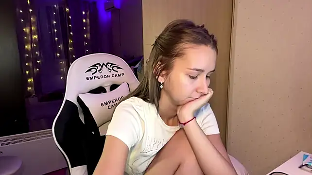 XXX chat uživo modela JoyBold