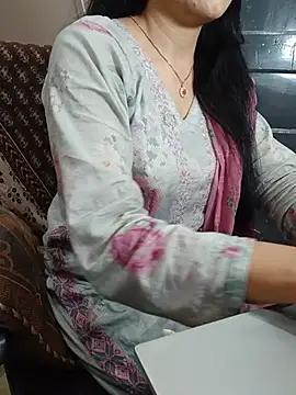 Chatroom XXX en direct de Chanchal--Navya