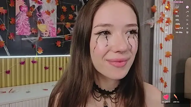 tinyanie Adlı Modelin Canlı XXX Sohbeti