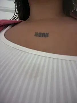 AdaPink_'s Live XXX Chat