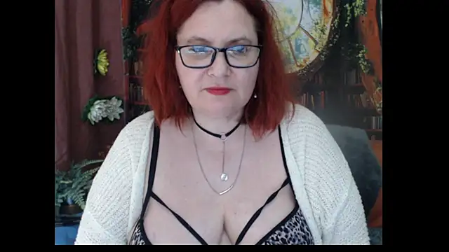PlayfullMature Live XXX-Chat