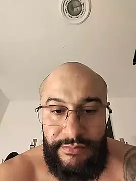 Luke__09 XXX чат на живо