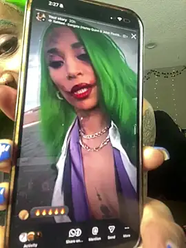 Chat XXX en directo de Shuggabutt