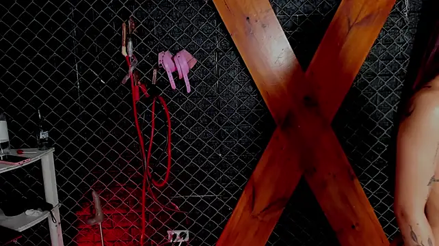 shatta_bdsm_'s Live XXX Chat