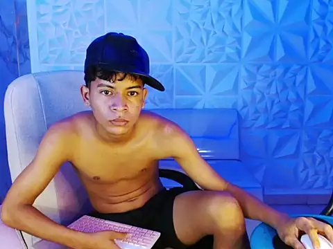 Онлайн чат XXX andrew_dlhz