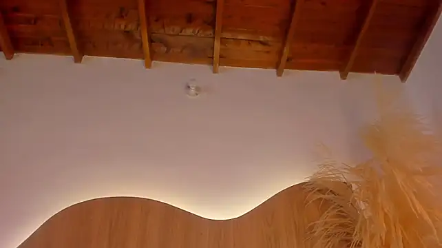 Chat +18 de Isabelagomez_ ao vivo