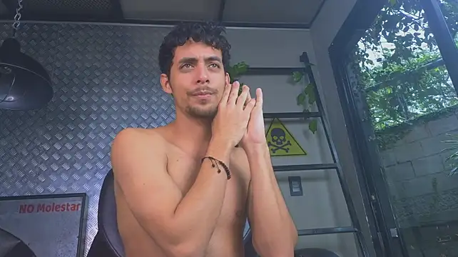 Chat +18 de Jeey_Bee ao vivo