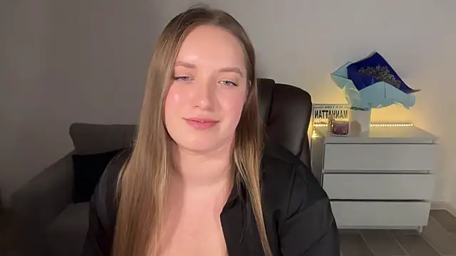 EvaMaddison Adlı Modelin Canlı XXX Sohbeti