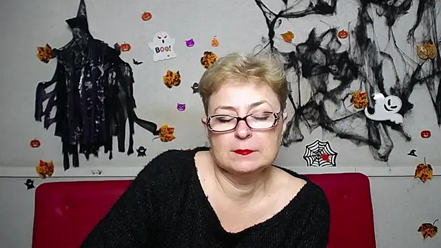 دردشة EmiliaGree الجنسية المباشرة