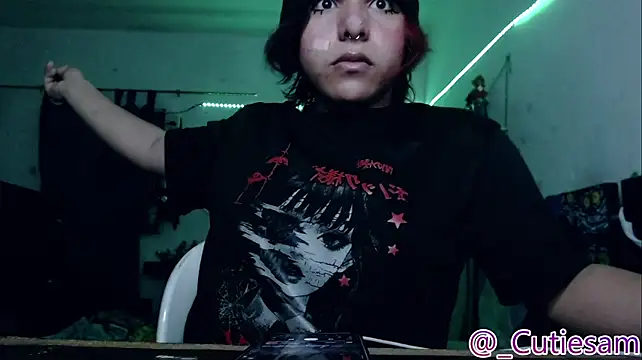 Cutie_Sam 现场XXX聊天