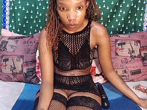 Sphyro12's Live XXX Chat