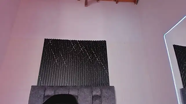XXX chat uživo modela Alexxus_Smith