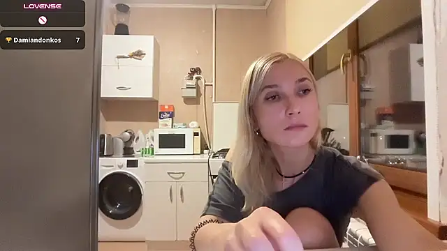 AngelJeni Chat XXX live