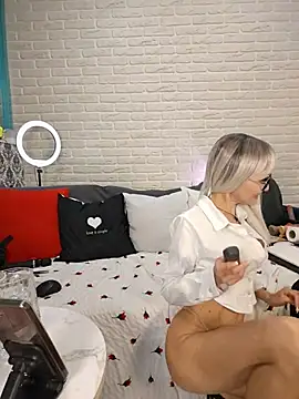 Milforja Chat XXX in diretta