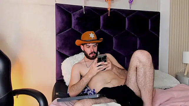 DomBoy_ Adlı Modelin Canlı XXX Sohbeti