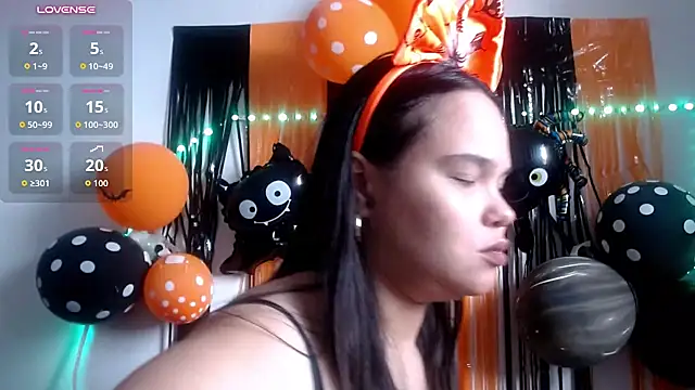nicolle_jenifer's Live XXX Chat