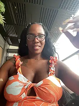 Bustykeyla Chat XXX live