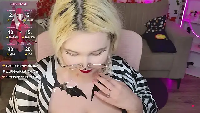 Онлайн чат XXX KassiAngel