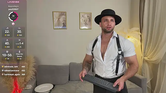 michaelbradleu élő XXX-chatje