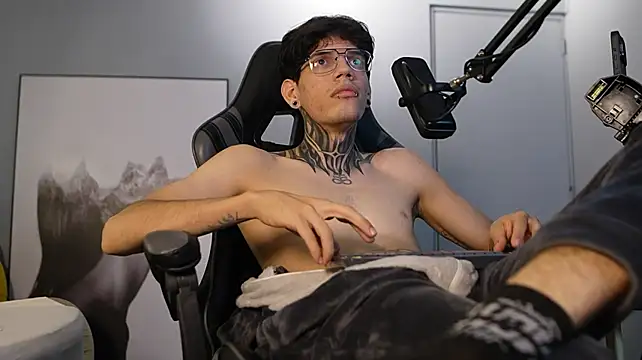 David__Huge – Naživo XXX chat