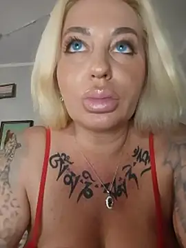 Chatroom XXX en direct de MiaMooly