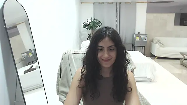 MIYESSI 라이브 XXX 채팅