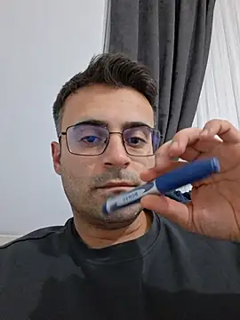 دردشة HugeTurkishCock الجنسية المباشرة