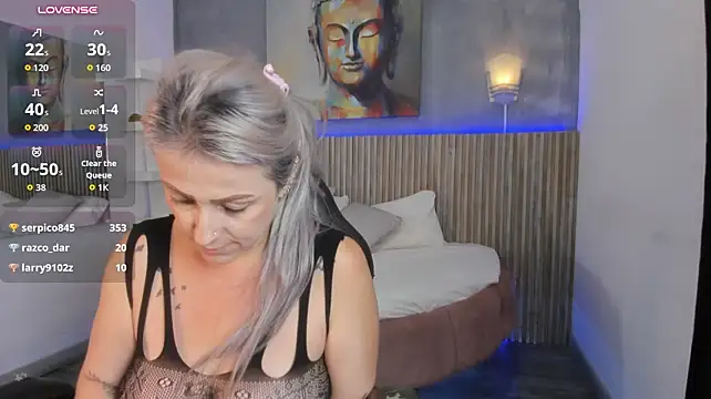 צ'אט XXX בשידור חי של emma_fox84