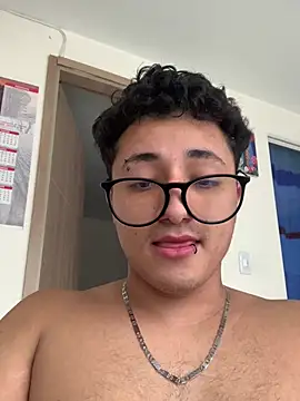 Adonibaskerville4's Live XXX Chat